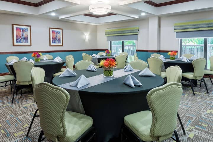 Meeting facility